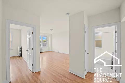 2600 N Kimball Ave #304, Chicago, IL 60647