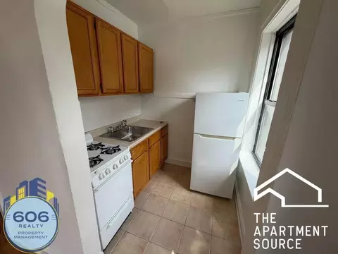 1135 W Lunt Ave #102, Chicago, IL 60626