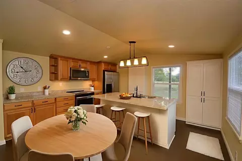 12652 Calvary Rd, Willis, TX 77318