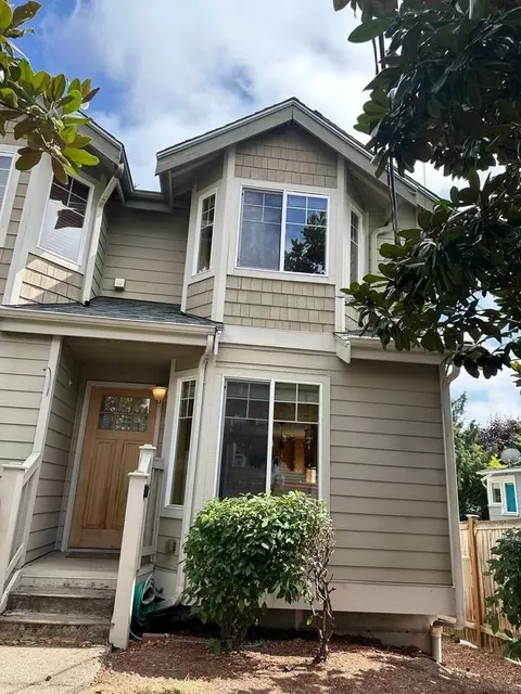 9310 Stone Ave N #A, Seattle, WA 98103