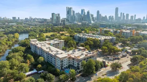 1900 Barton Springs Rd, Austin, TX 78704