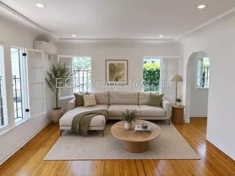 1016 1 2 S Crescent Heights Blvd, Los Angeles, CA 90035