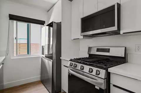 2034 S Garth Ave #2, Los Angeles, CA 90034