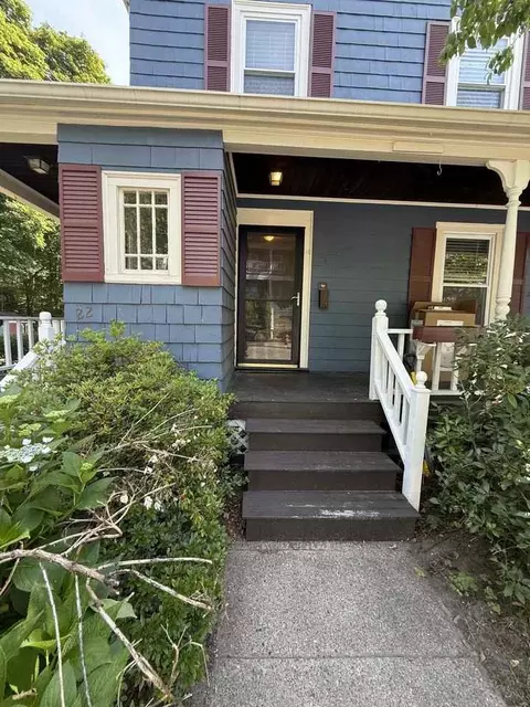 24 Elliot Ter #24, Newton, MA 02464
