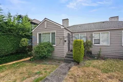 833 16th Ave, Seattle, WA 98122