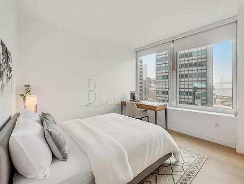 222 Pearl St #12R, New York, NY 10038