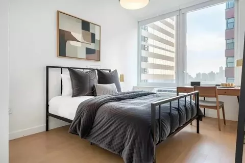 222 Pearl St #1008, New York, NY 10038