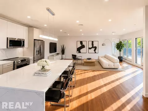 20 Terrace Pl #PH1, Brooklyn, NY 11218