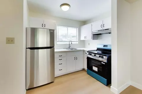 693 San Bruno Ave #04, Brisbane, CA 94005
