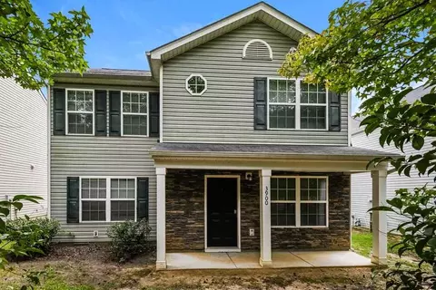 3900 Glory St, Charlotte, NC 28206