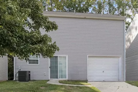 3900 Glory St, Charlotte, NC 28206
