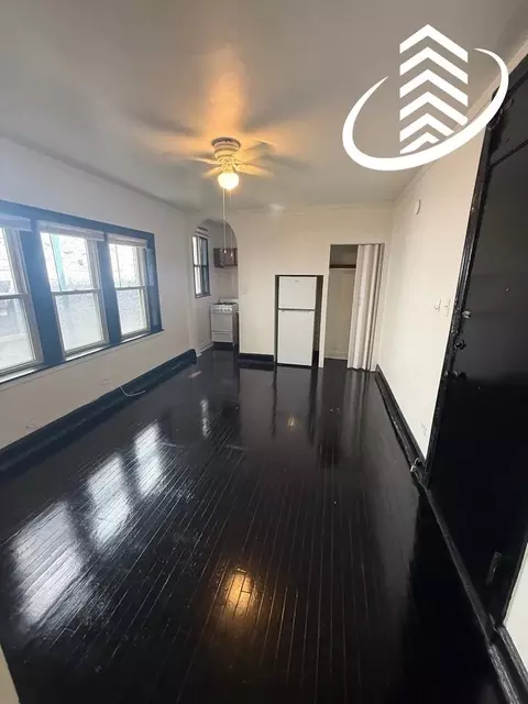 834 W Fullerton Ave #16, Chicago, IL 60614