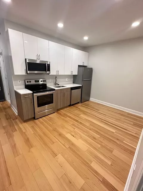 5020 Walnut St, Philadelphia, PA 19139