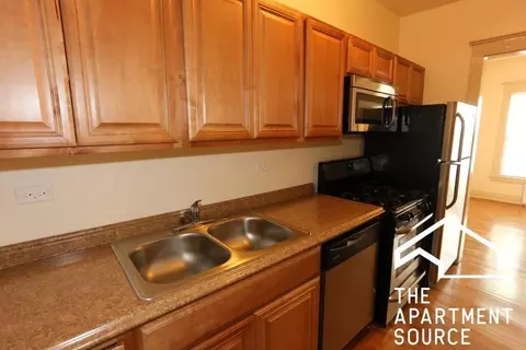 4716 N Racine Ave #3E, Chicago, IL 60640