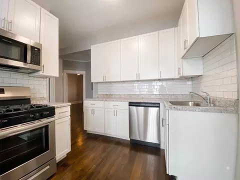 1222 W Rosemont Ave #1, Chicago, IL 60660