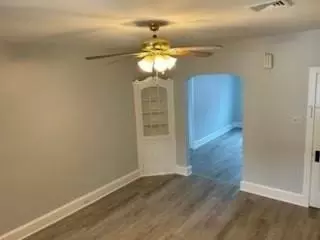 12 E Main St #2F, Schuylkill Haven, PA 17972