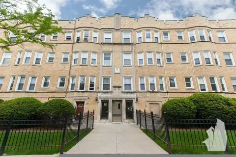 4501 N Malden St #4511-2B, Chicago, IL 60640