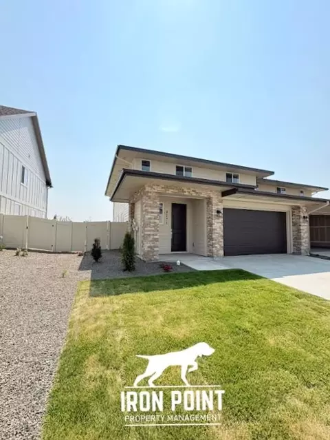 8271 W White Willow St, Eagle, ID 83616