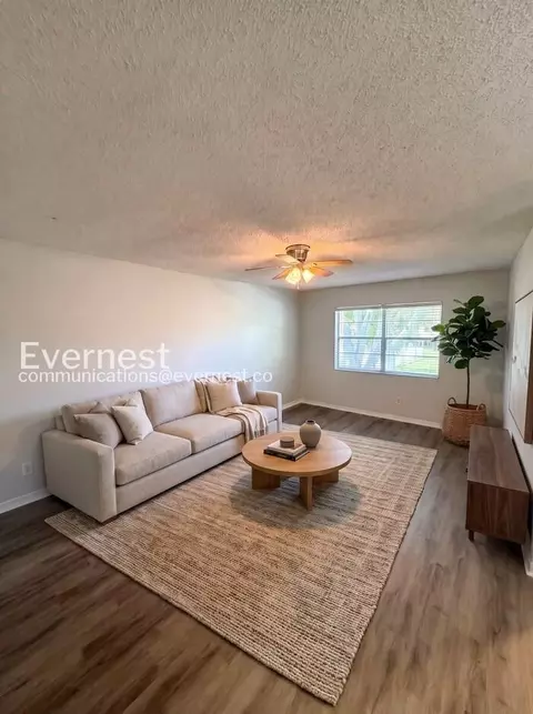 4455 38th Ter N #B15, Saint Petersburg, FL 33714
