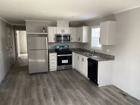 60 3rd St #60, Dearborn Heights, MI 48127