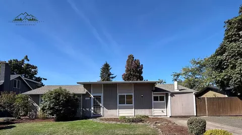 1060 Randall St, Eugene, OR 97401