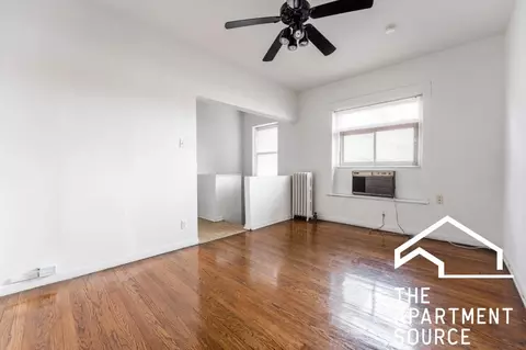 3032 N Halsted St #2D, Chicago, IL 60657