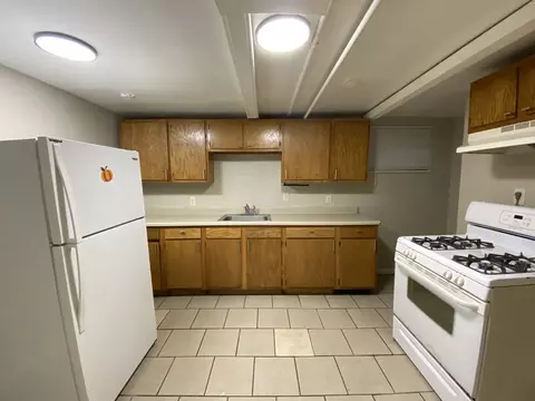 4315 Southern Pkwy #5, Louisville, KY 40214