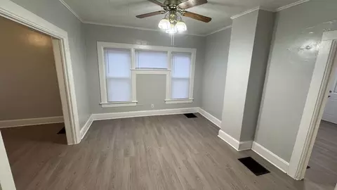 219 W 15th St, Davenport, IA 52803