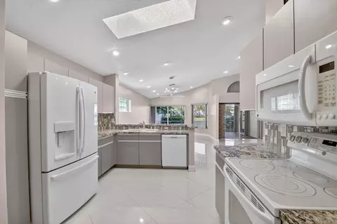 7891 Sailing Shores Ter, Boynton Beach, FL 33437
