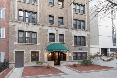 1347 N Dearborn St #208, Chicago, IL 60610