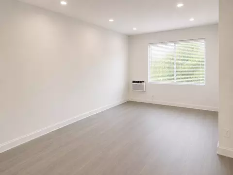 16935 Blackhawk St #10, Granada Hills, CA 91344