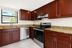 202 Lakewood Dr, Jupiter, FL 33458