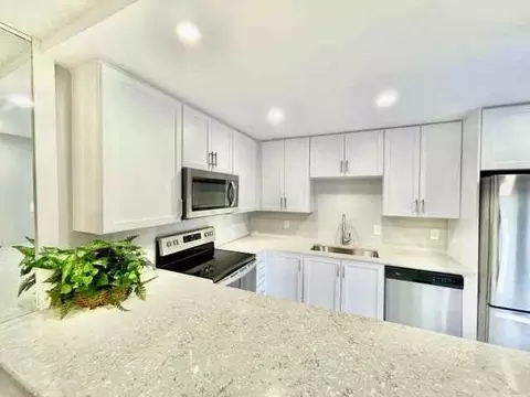 825 Center St, Jupiter, FL 33458