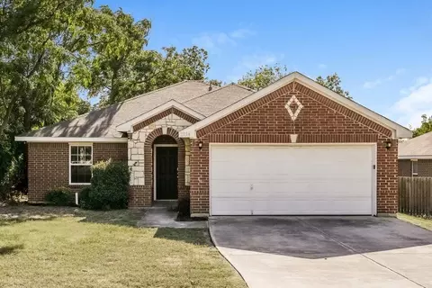 1734 Avenue E, Grand Prairie, TX 75051