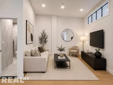 680 Broadway #2B, New York, NY 10012