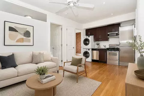 325 E 10th St #F5A, New York, NY 10009