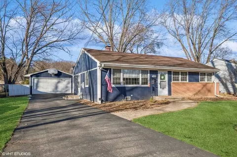 16250 W Arlington Dr #NA, Libertyville, IL 60048