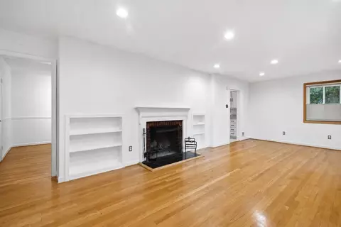 110 Devon Ct, Silver Spring, MD 20910 photo 4