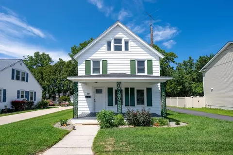 10 High St, Harrington, DE 19952