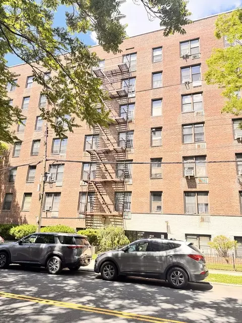 149-43 35th Ave #1J, New York, NY 11354
