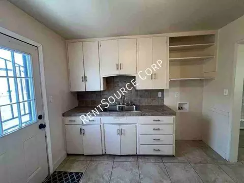 1360 Nancy St, Barstow, CA 92311 photo 8