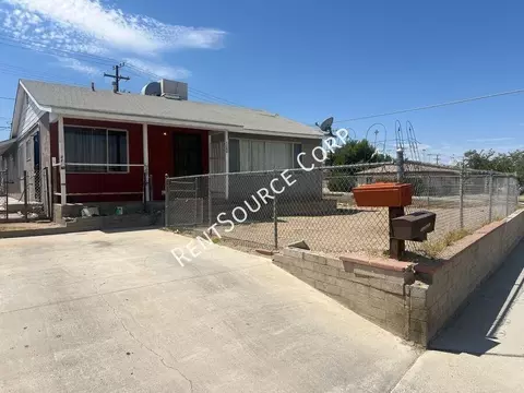 1360 Nancy St, Barstow, CA 92311