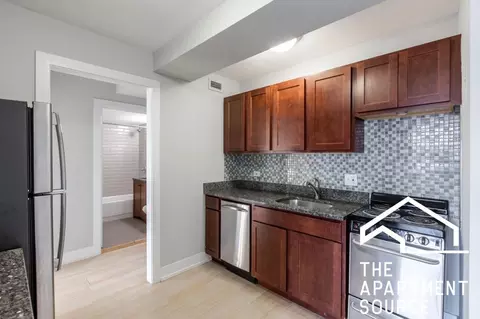 445 W Wellington Ave #08C, Chicago, IL 60657