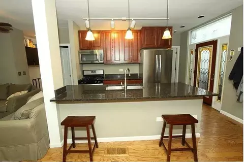 2643 N Southport Ave #CH, Chicago, IL 60614