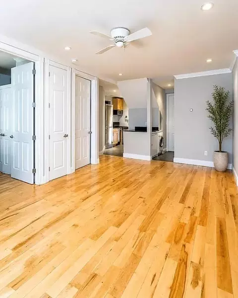 40 Avenue B #2W, New York, NY 10009