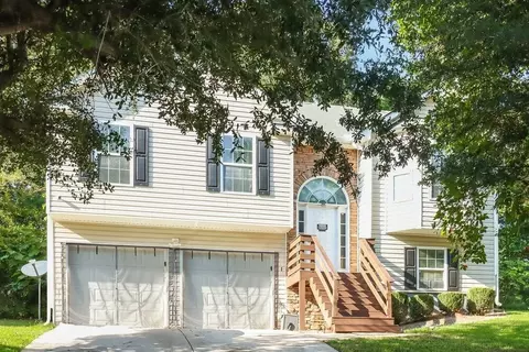 7406 Grayson Bridge Cir, Douglasville, GA 30134