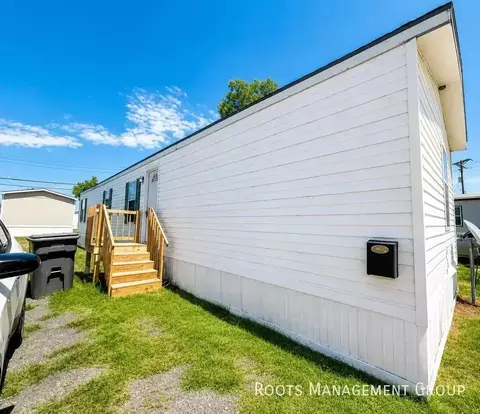 700 E 6th St #46, Hays, KS 67601