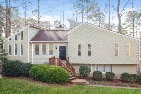 317 Lake Forest Dr, Acworth, GA 30102