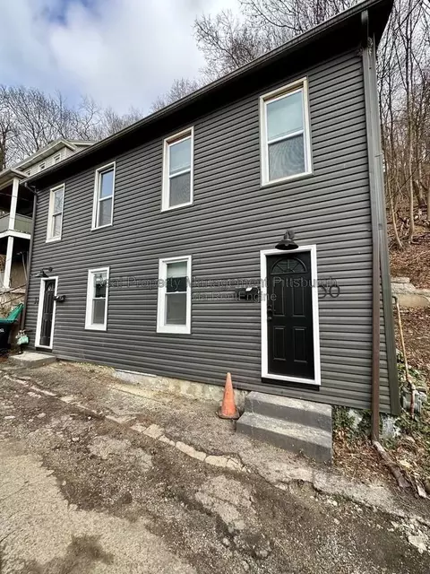 30 Ganster St, Pittsburgh, PA 15223