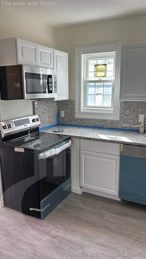 76 Conwell Ave #3, Somerville, MA 02144